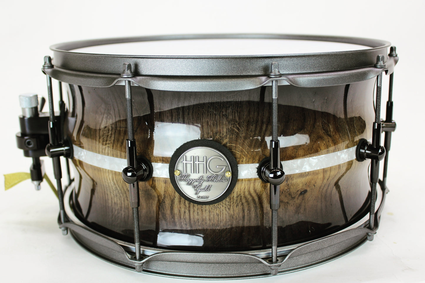HHG drums 14x7 Contoured White Oak Stave Snare Drum 2017 High Gloss Whisky Burst With White Marine Pearl Inlay And Powder Coated Hardware