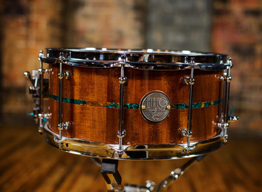 HHG Drums 14x7 Mahogany Stave Snare, Semi Gloss Lacquer With Patina Copper Inlay