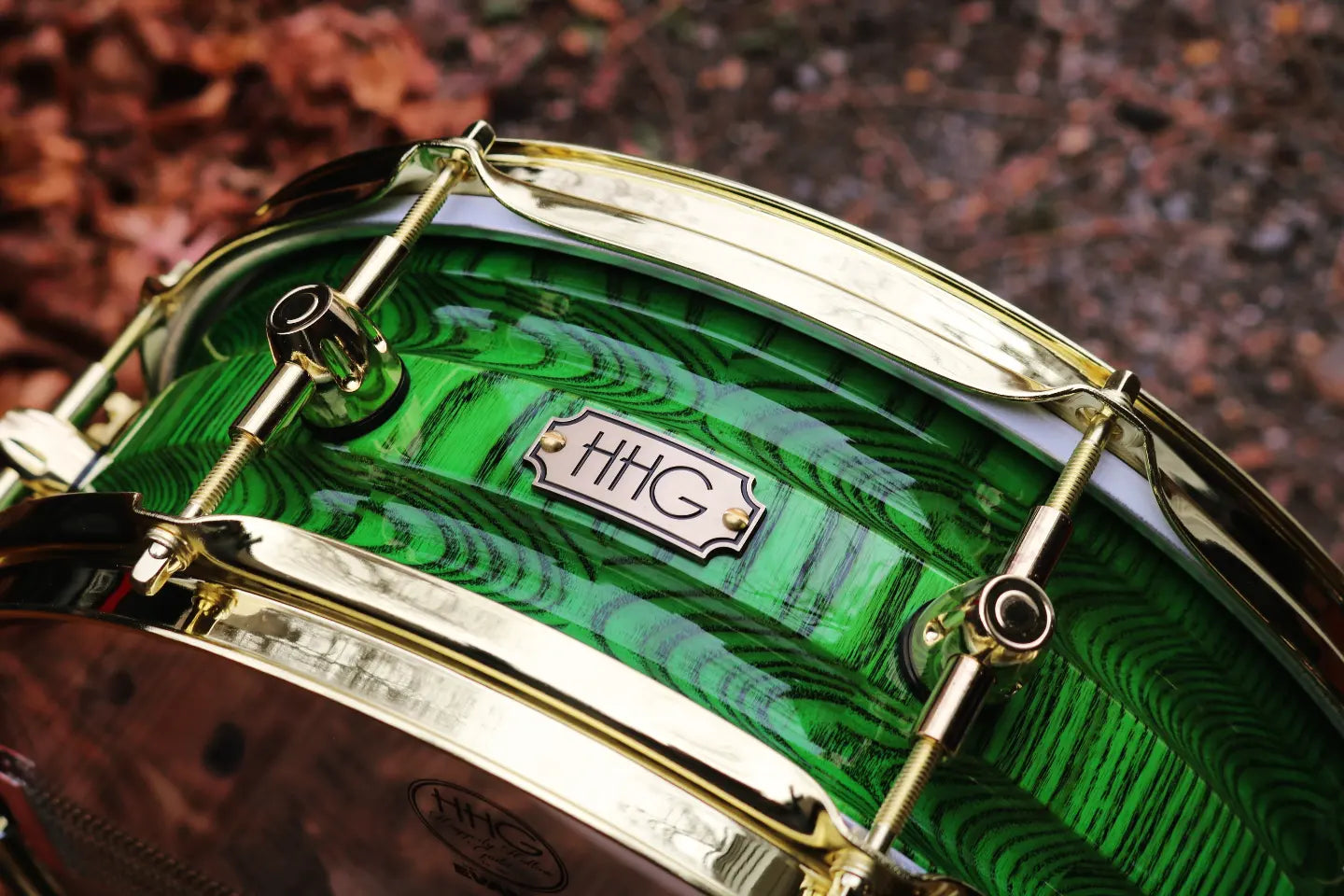 HHG Drums  14x5 Contoured White Ash Stave Snare Drum 2022 High Gloss Electric Green Lacquer Eith Gold Hardware