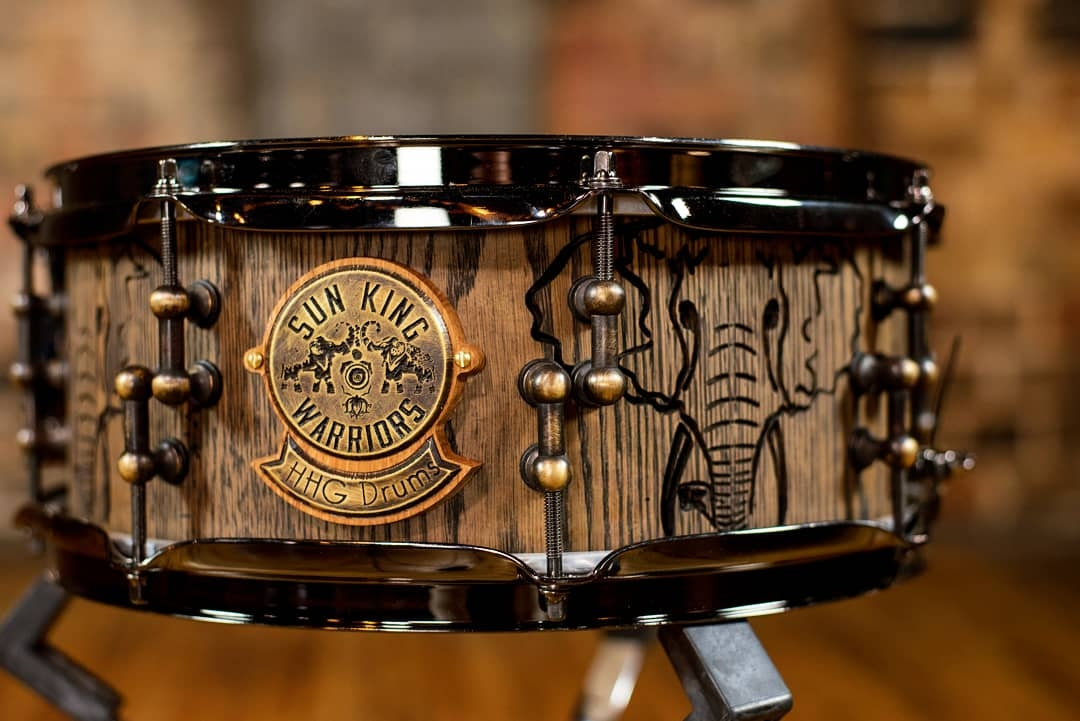 HHG Drums 13x5 Sun King Warriors Oak Stave Signature, Satin Ebony